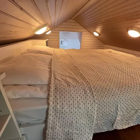 Gaesthuset Paradiset *