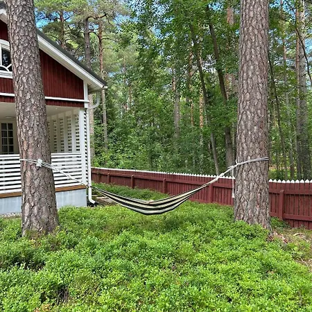 Holiday home Gaesthuset Paradiset *