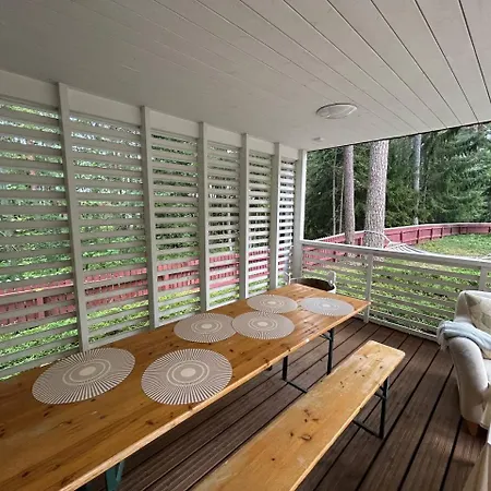 Gaesthuset Paradiset Сasa de vacaciones *