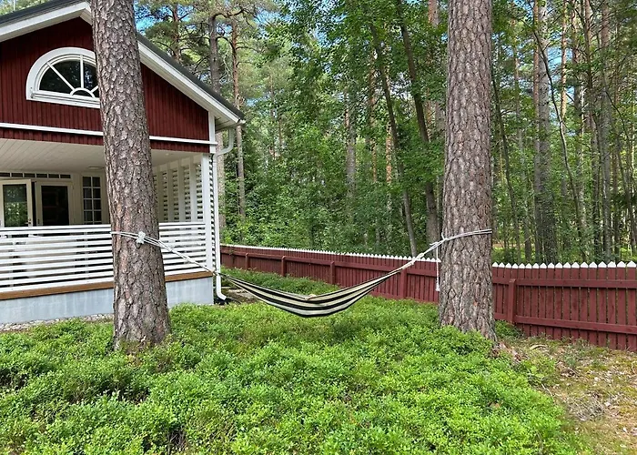 Holiday home Gaesthuset Paradiset *